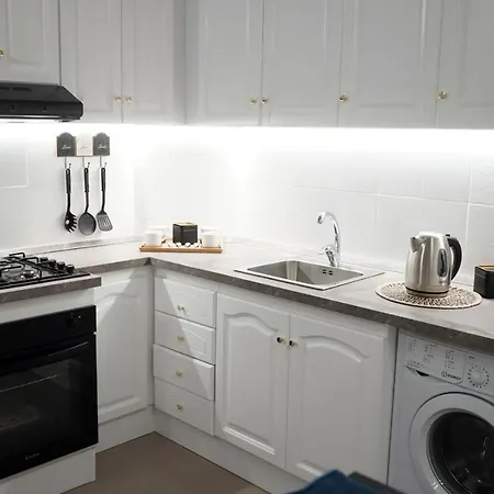 House Regina Apartment *